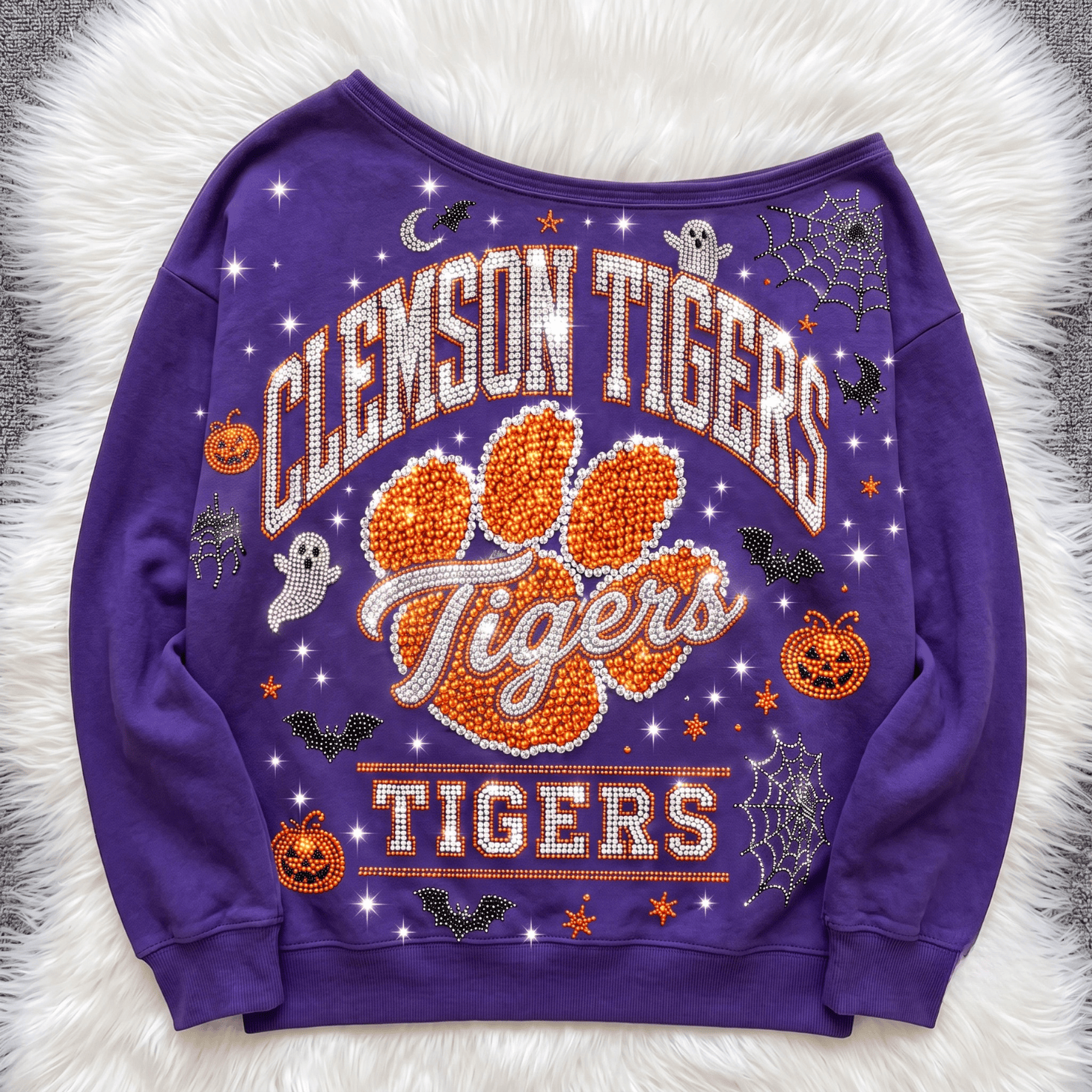 CTFB 3D SHOULDER RHINESTONE SWEATSHIRT NTKO